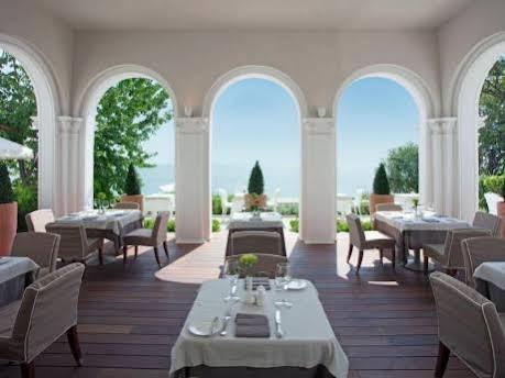 Hotel Oasis Albena Exterior photo