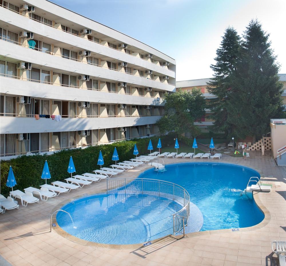 Hotel Oasis Albena Exterior photo